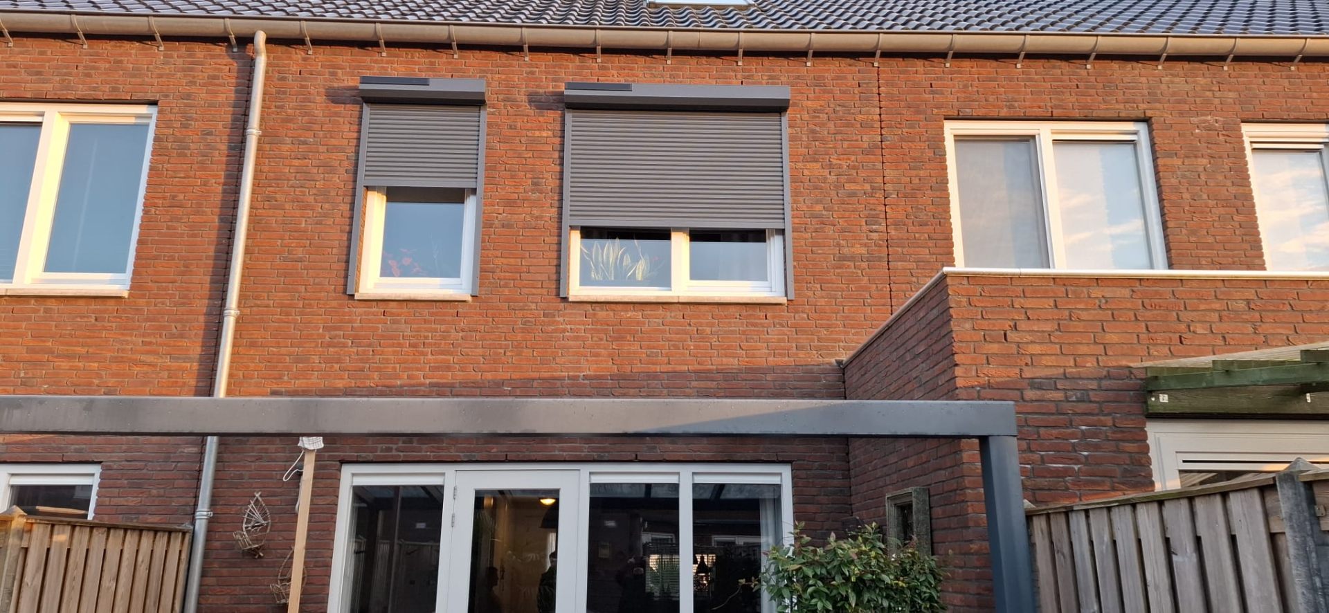 Buitenrolluiken geplaatst